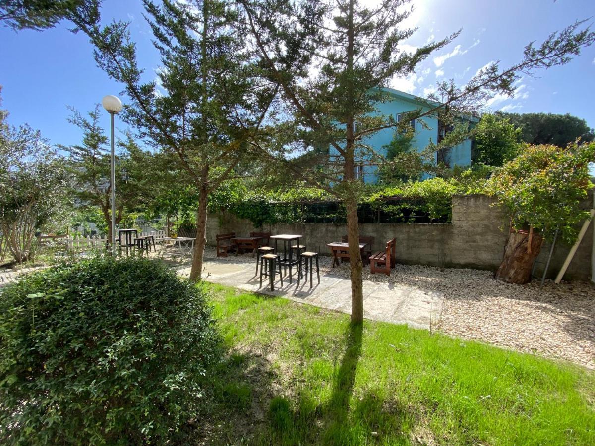 Hotel Garden Villa Ardo Golem  Exteriér fotografie